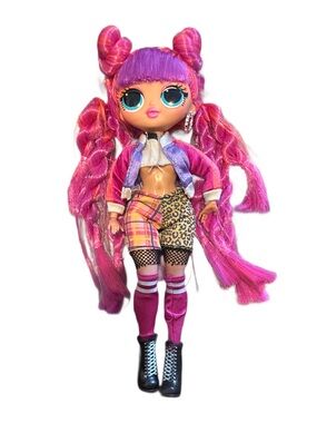Roller Chick? Bright Pink Fashion Doll with Mixed-Print Outfit